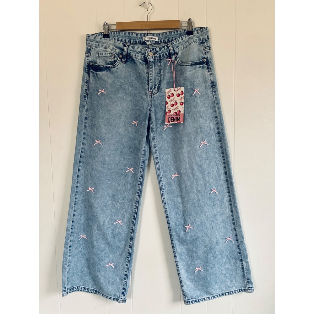 NWT Love Soho Womens Low Rise Wide Leg Jeans Light‎ Wash Pink Bow Embroidery 13